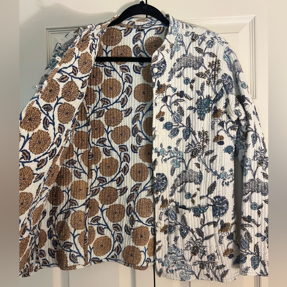 Floral Patterned Women's Jacket - Picture 2 of 3